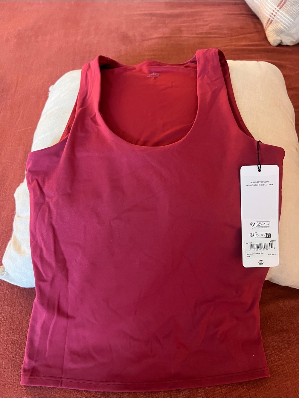 ALO Yoga Women's Scoop Tank Top in Berry